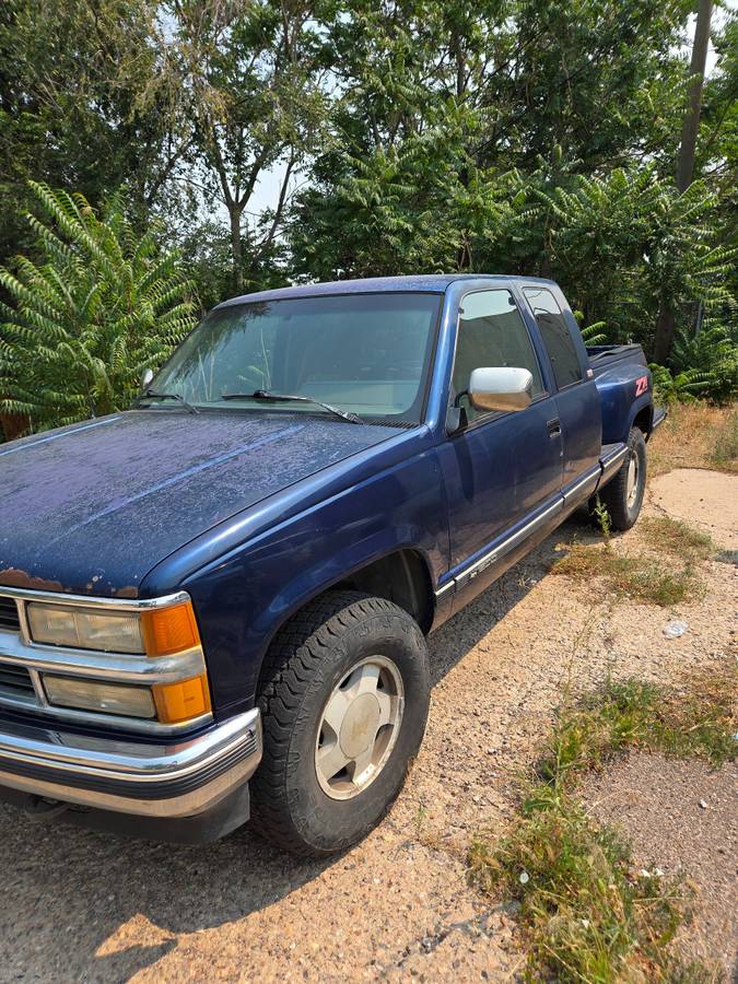 Chevy-silverado-pickup-1994-blue