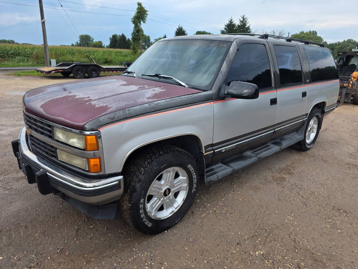 Chevy-suburban-1993