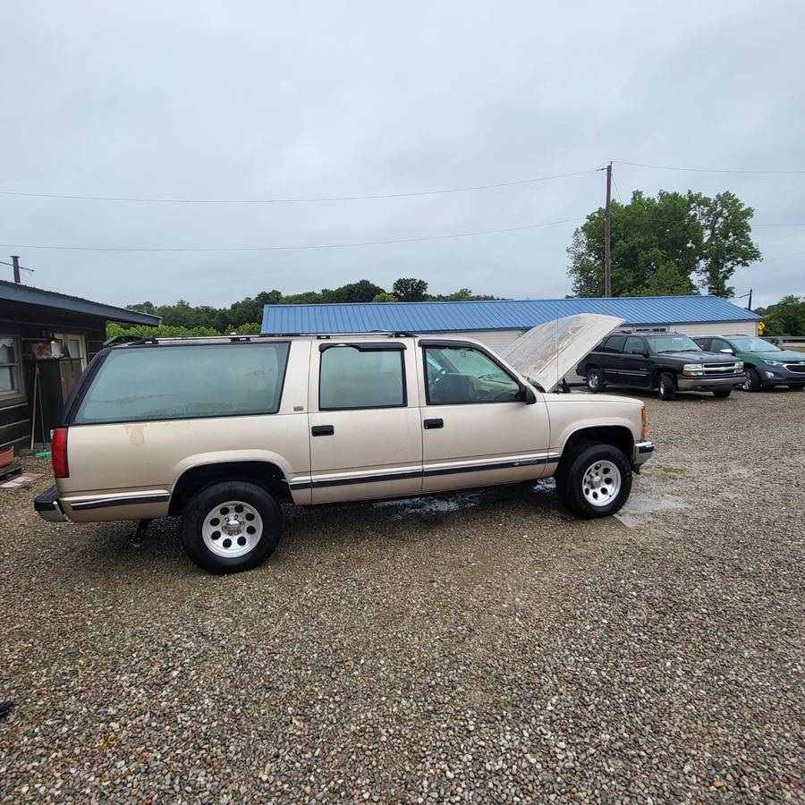Chevy-suburban-lt-4x4-1993-custom