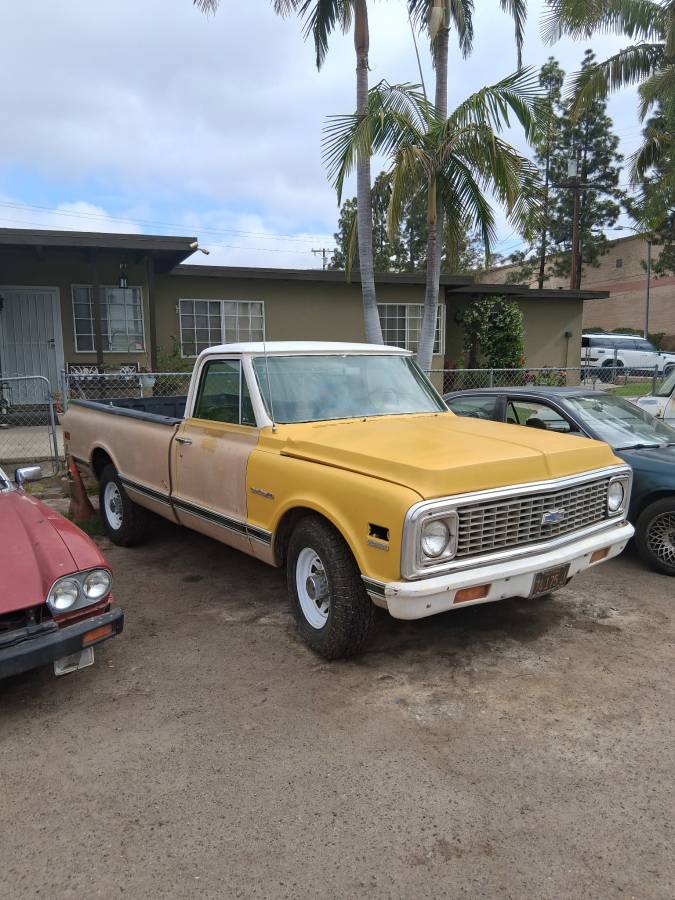 Chevy-truck-1971-yellow