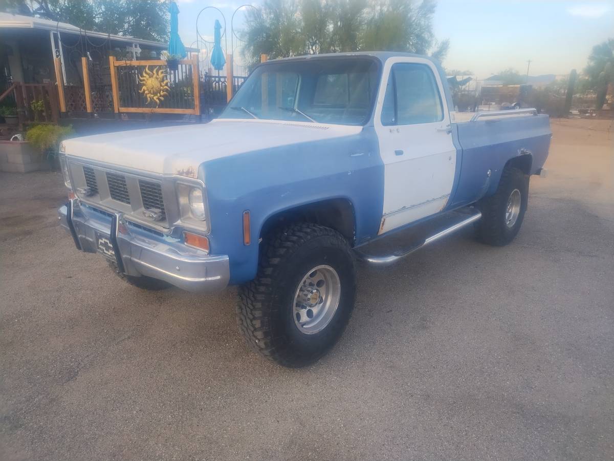 Chevy-truck-2500-4x4-1973-blue