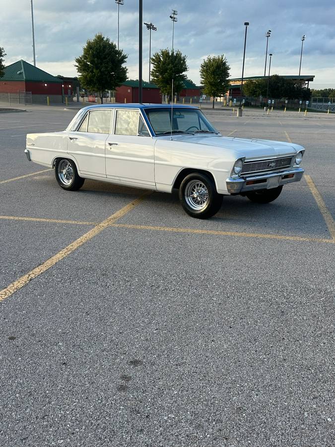 Chevy-two-nova-1966-white