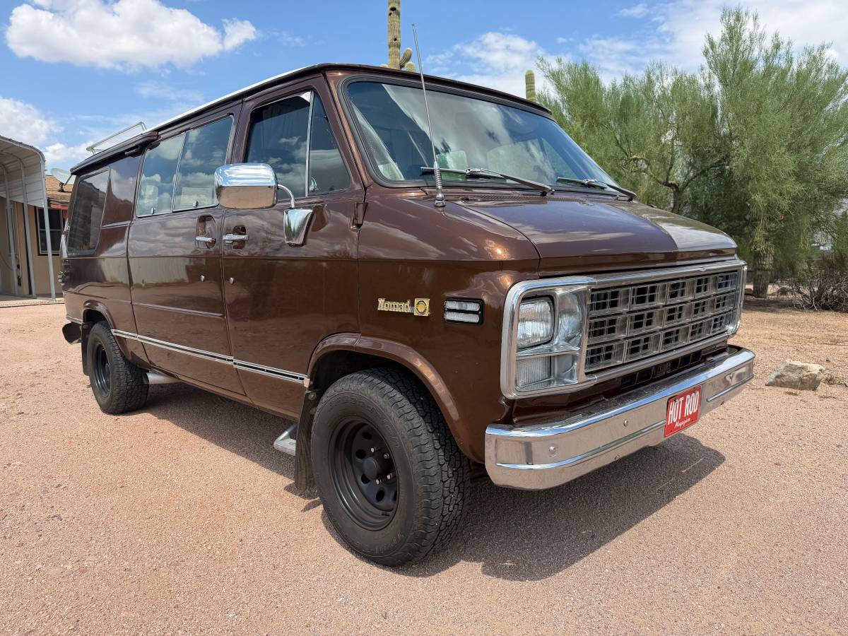 Chevy-van-1979-brown