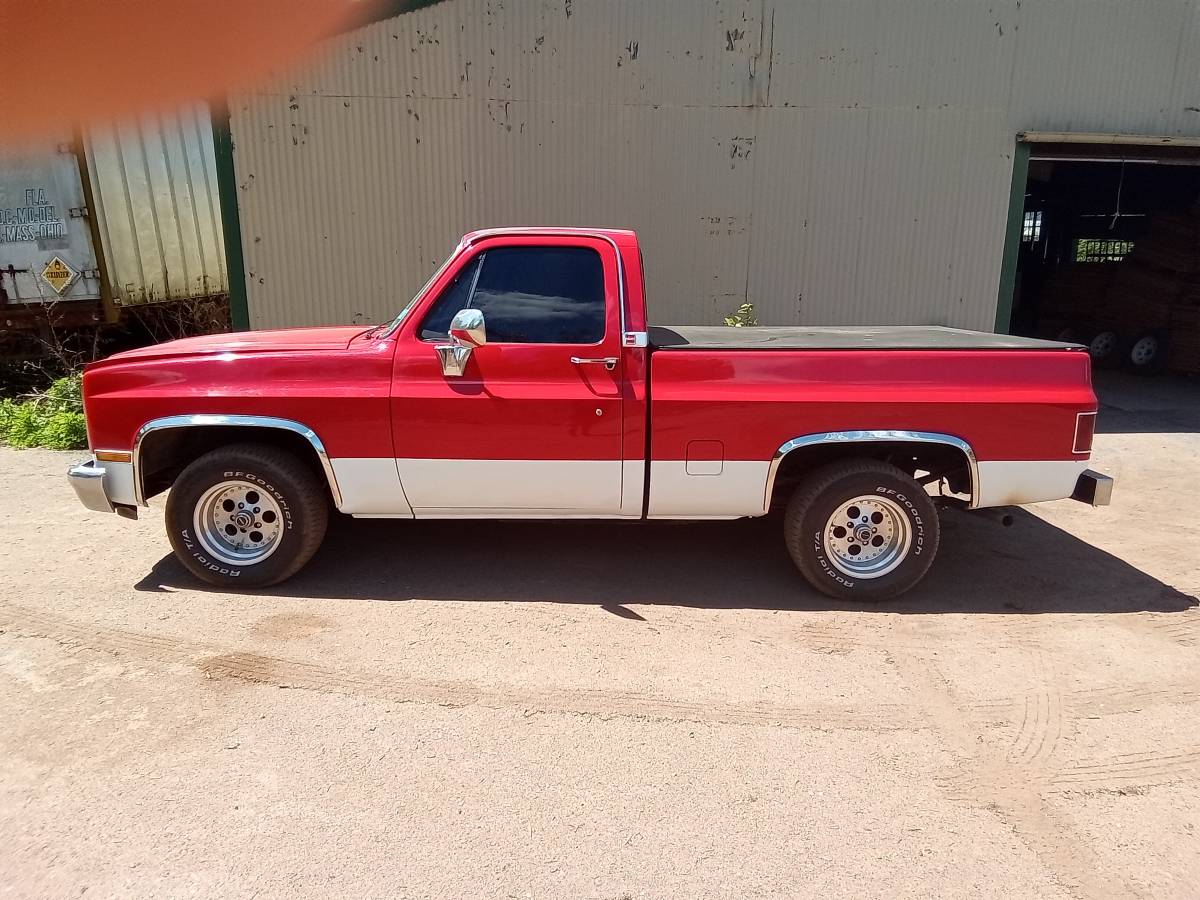 Chevygmc-pickup-1985-red