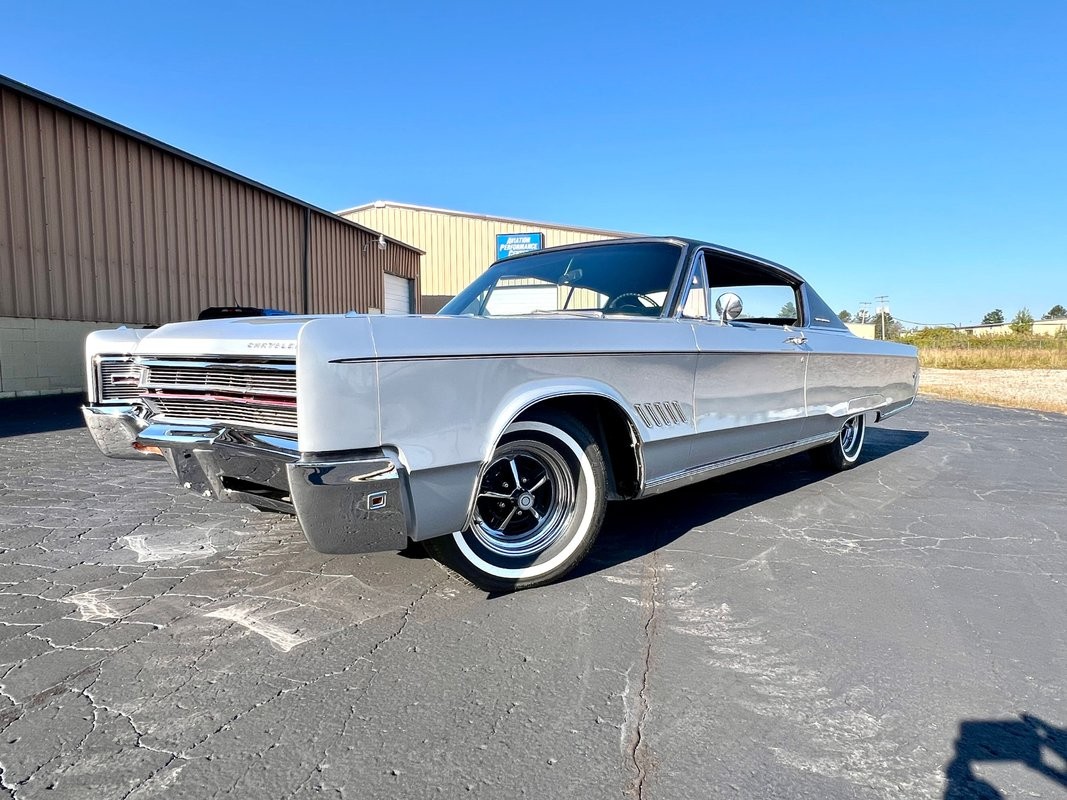 Chrysler-300-1968-Coupe-Black