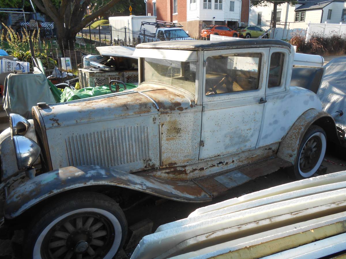 Chrysler-5-window-rumble-seat-coupe-1929