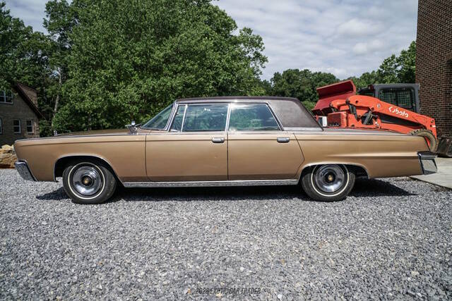Chrysler-Imperial-1965