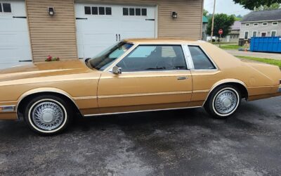 Chrysler Imperial 1982
