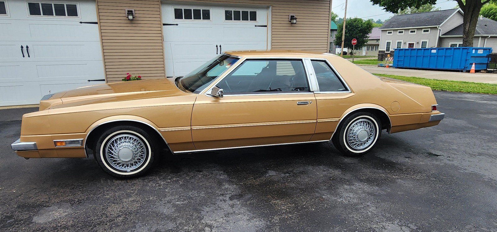 Chrysler Imperial 1982