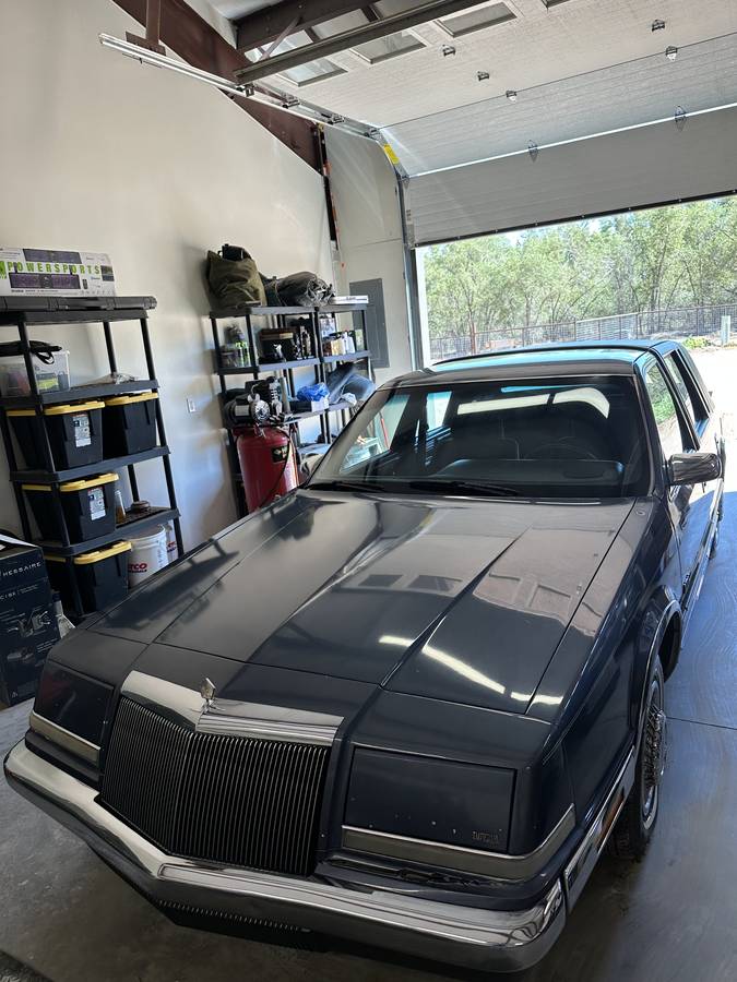 Chrysler-Imperial-1991
