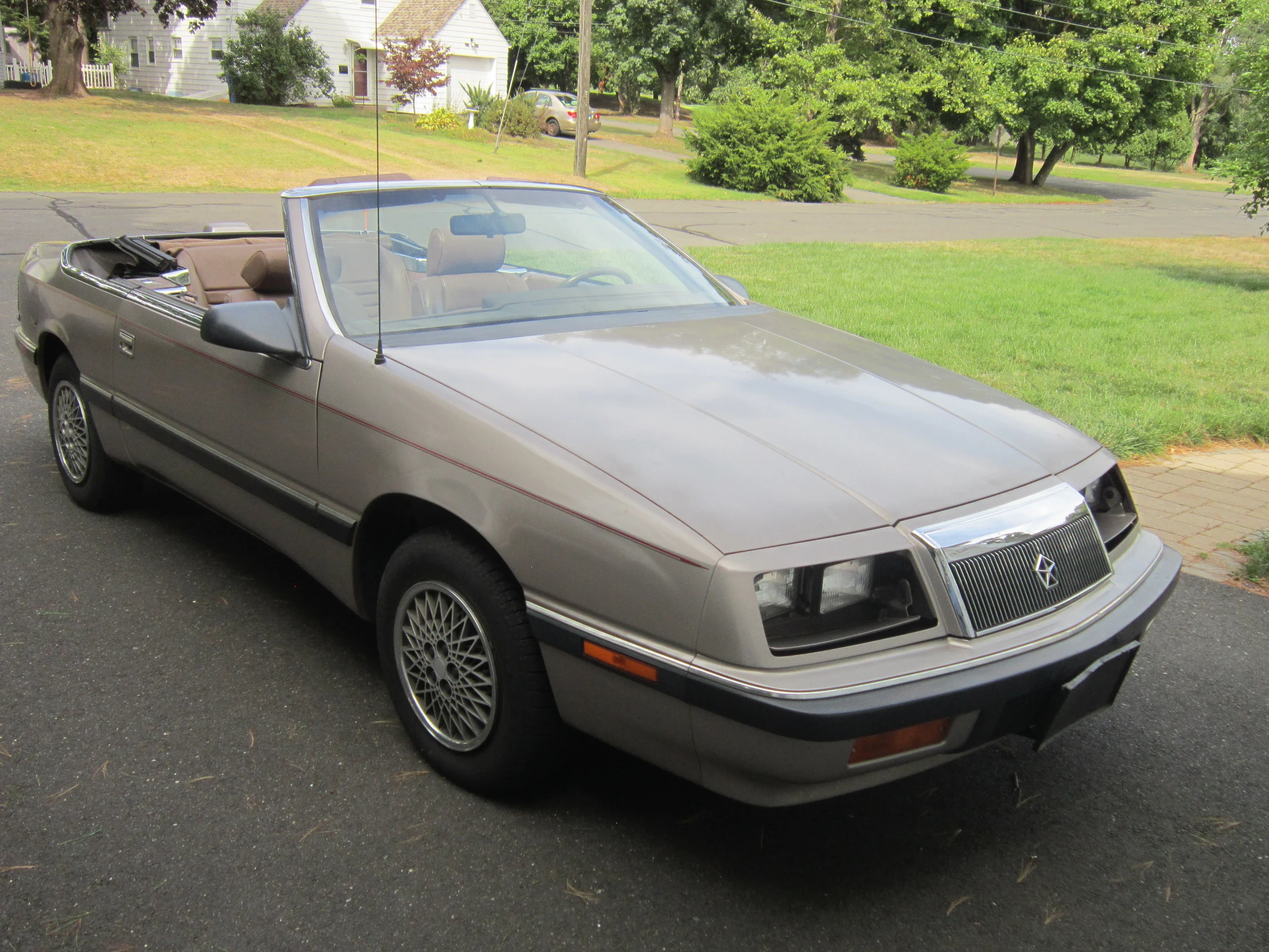 Chrysler-Lebaron-convertible-1989-Silver-Other