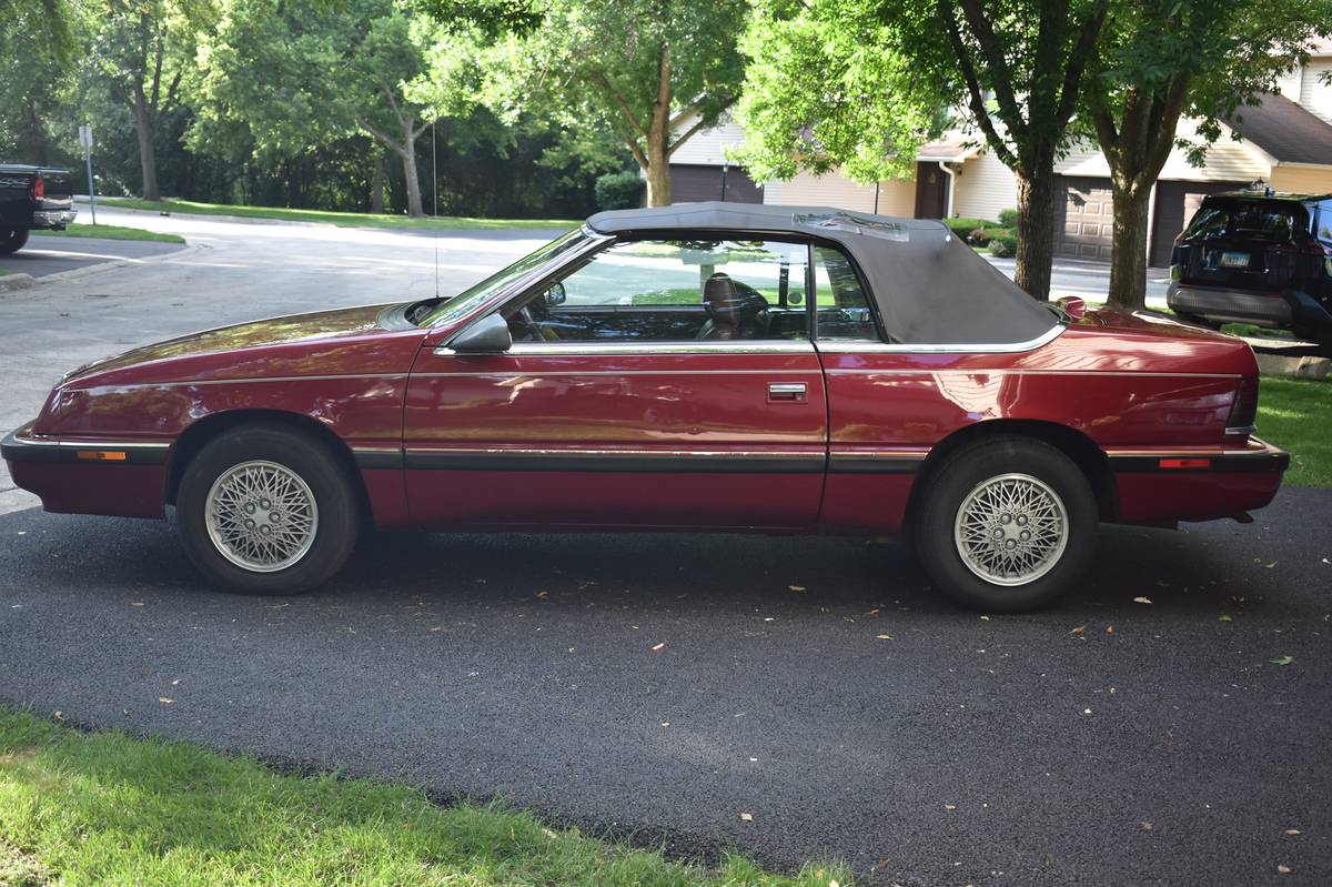 Chrysler-Lebaron-convertible-1989-red