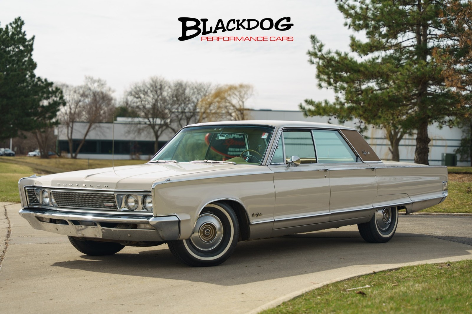 Chrysler-New-Yorker-1966-Sedan