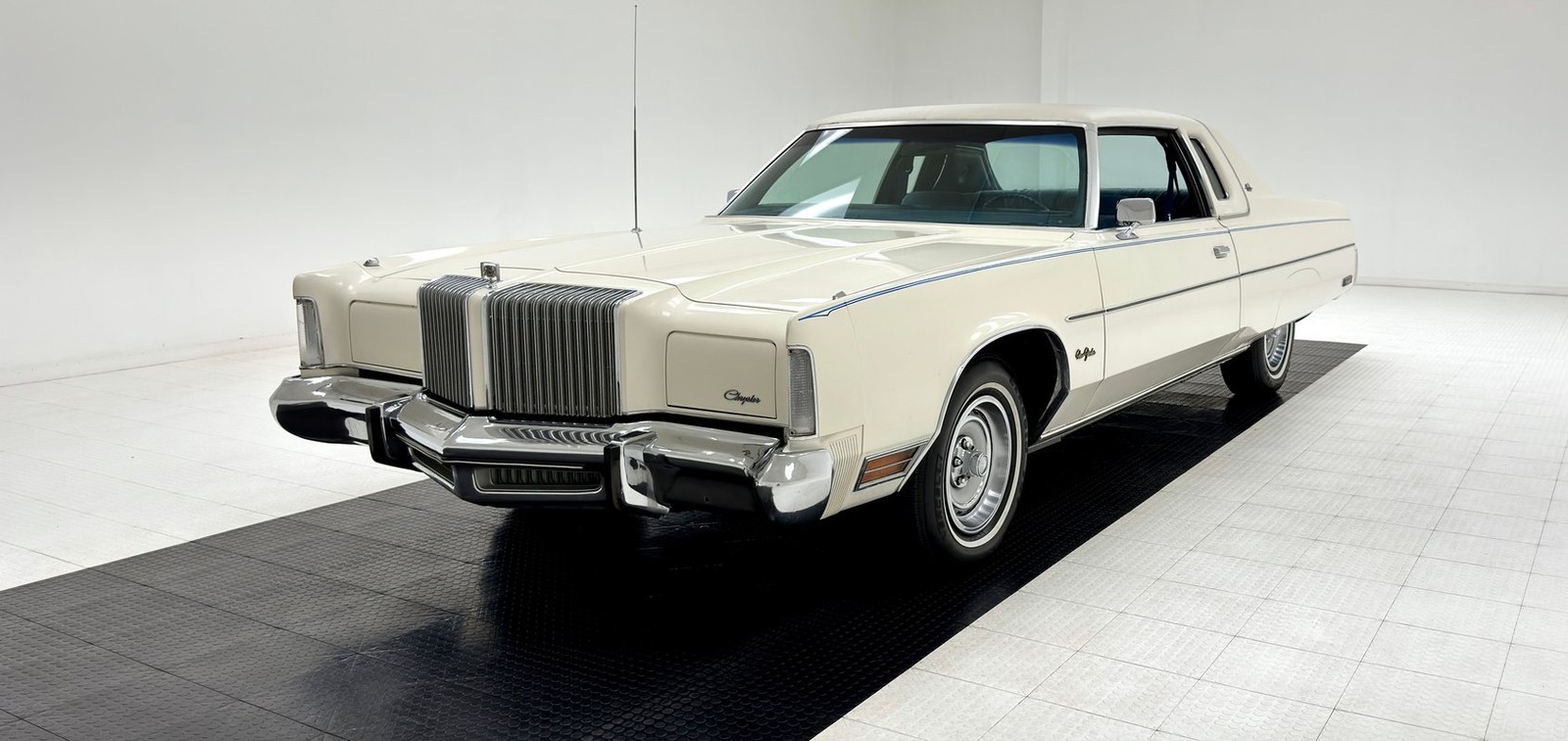 Chrysler New Yorker 1976