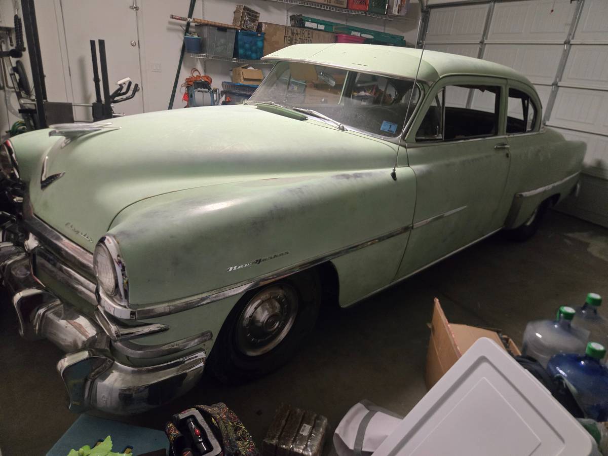 Chrysler-New-yorker-2-door-coupe-1953-Green