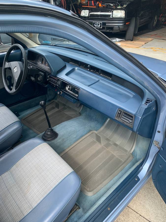 Civic-hatchback-1984-Blue