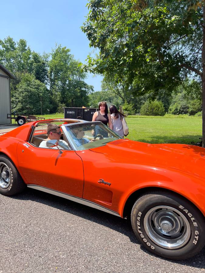 Corvette-1975-orange