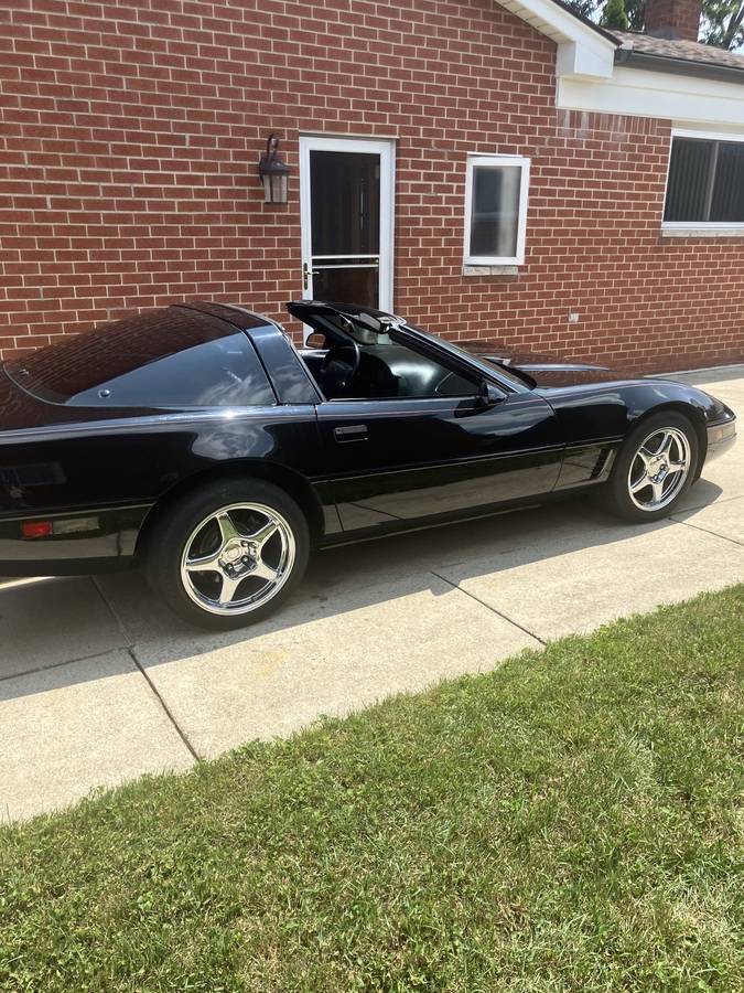 Corvette-1996-black