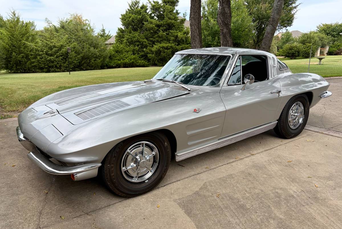 Corvette-split-window-wac-1963-silver Corvette-split-window-wac-1963-silver