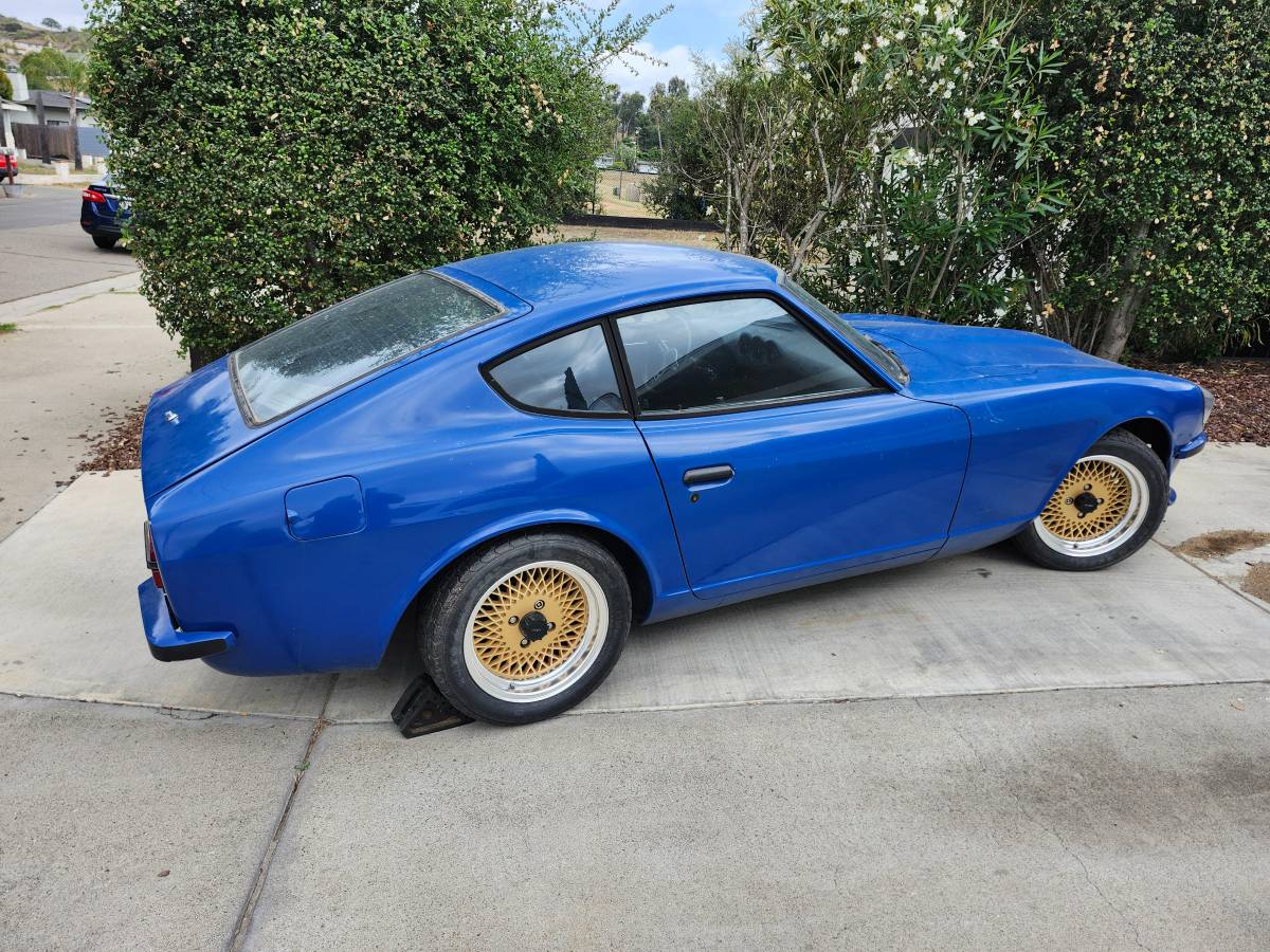 Datsun-240z-1971-blue