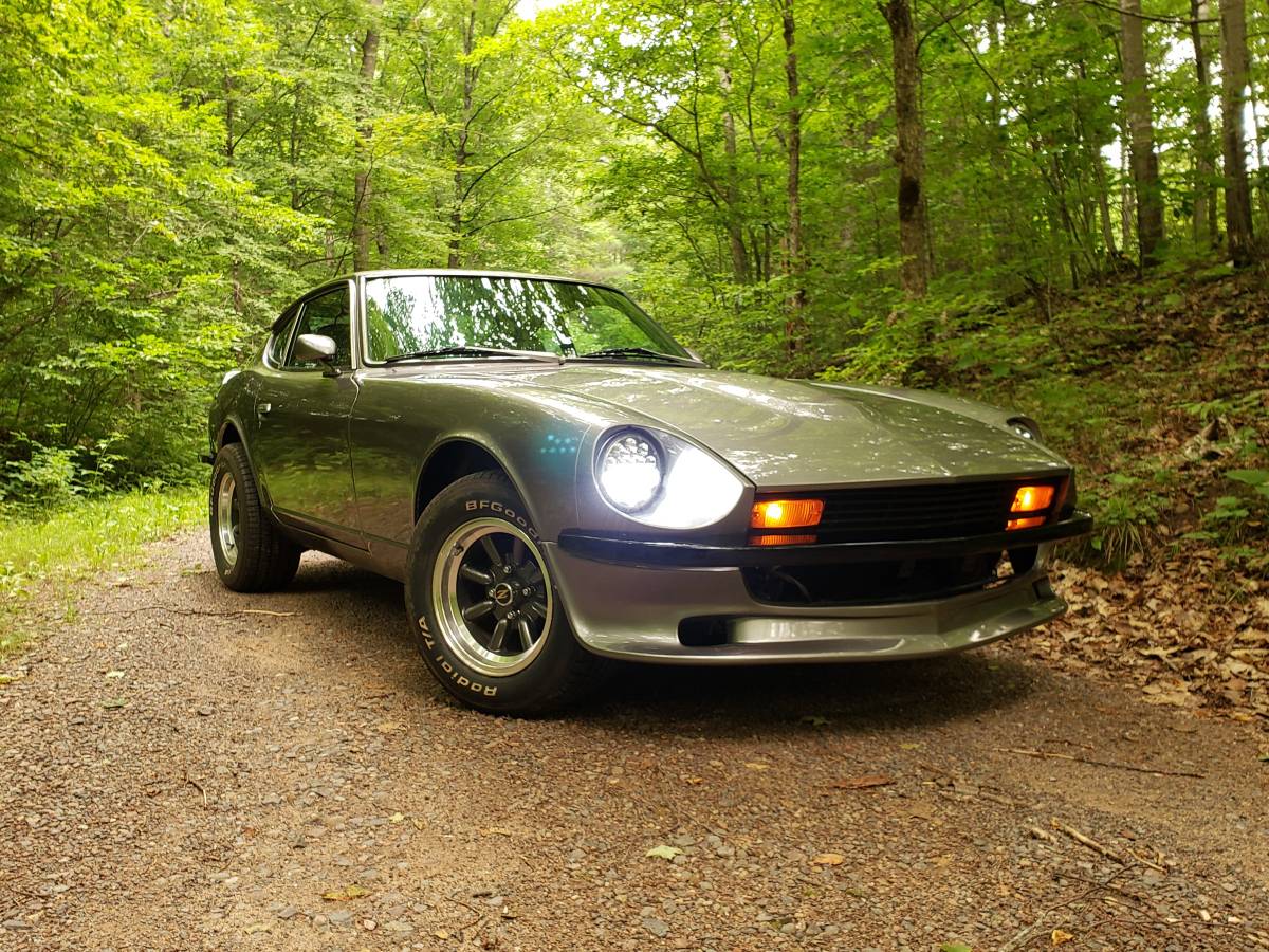 Datsun-260-1974-grey