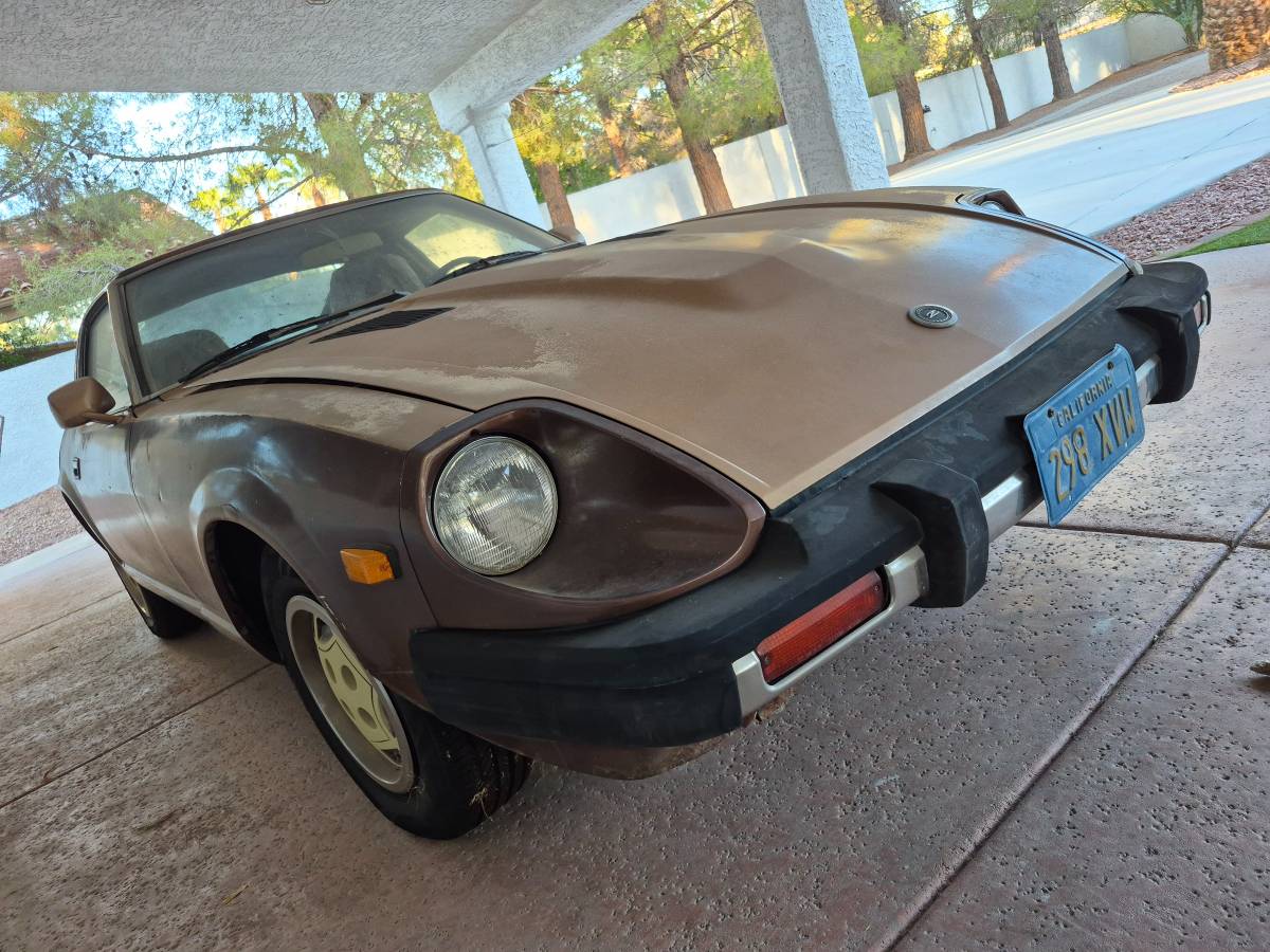 Datsun-280zx-1979-brown