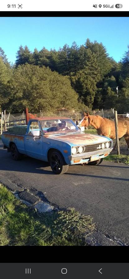 Datsun-620-1973-blue
