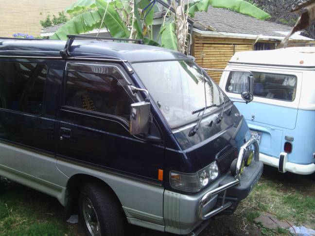 Delica-l300-mitsubishi-1993-blue
