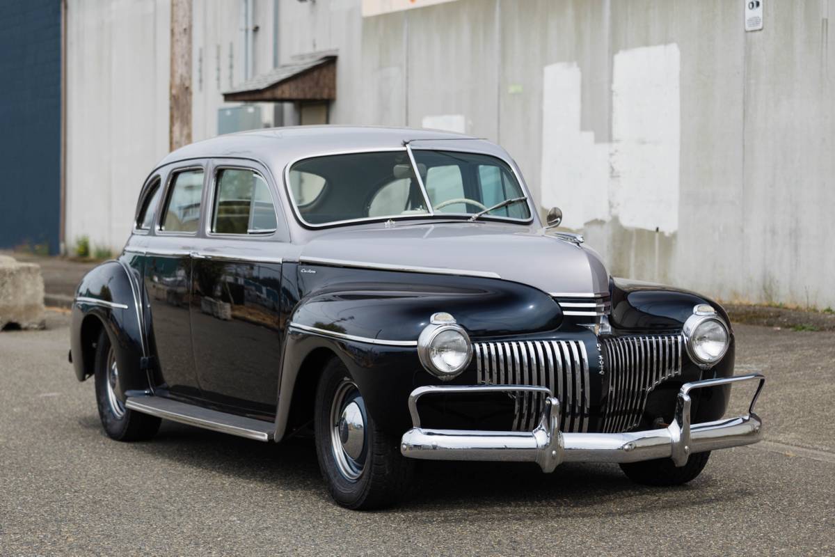 Desoto-S8-custom-1941-silver