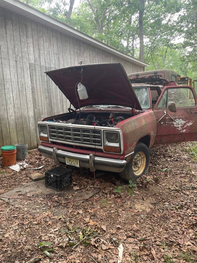 Dodge-1ton-1982-red