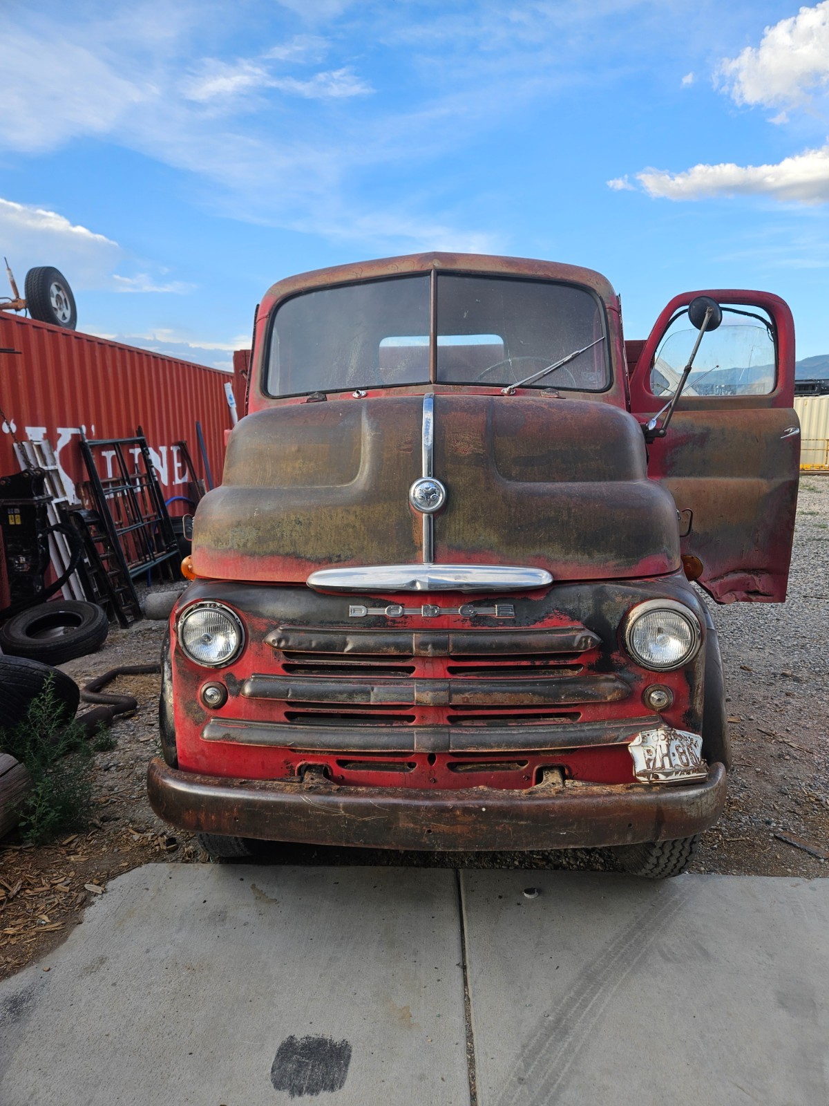 Dodge-2-ton-1950-Cab-Chassis