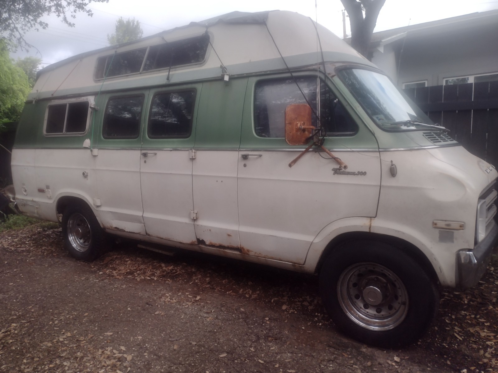 Dodge-B300-Van-1976-Van-Camper