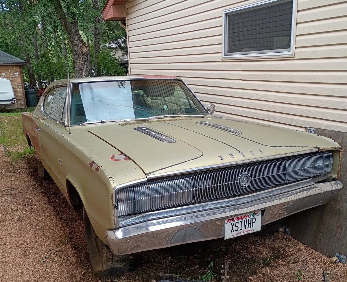 Dodge-Charger-1966-Light-Green-Black