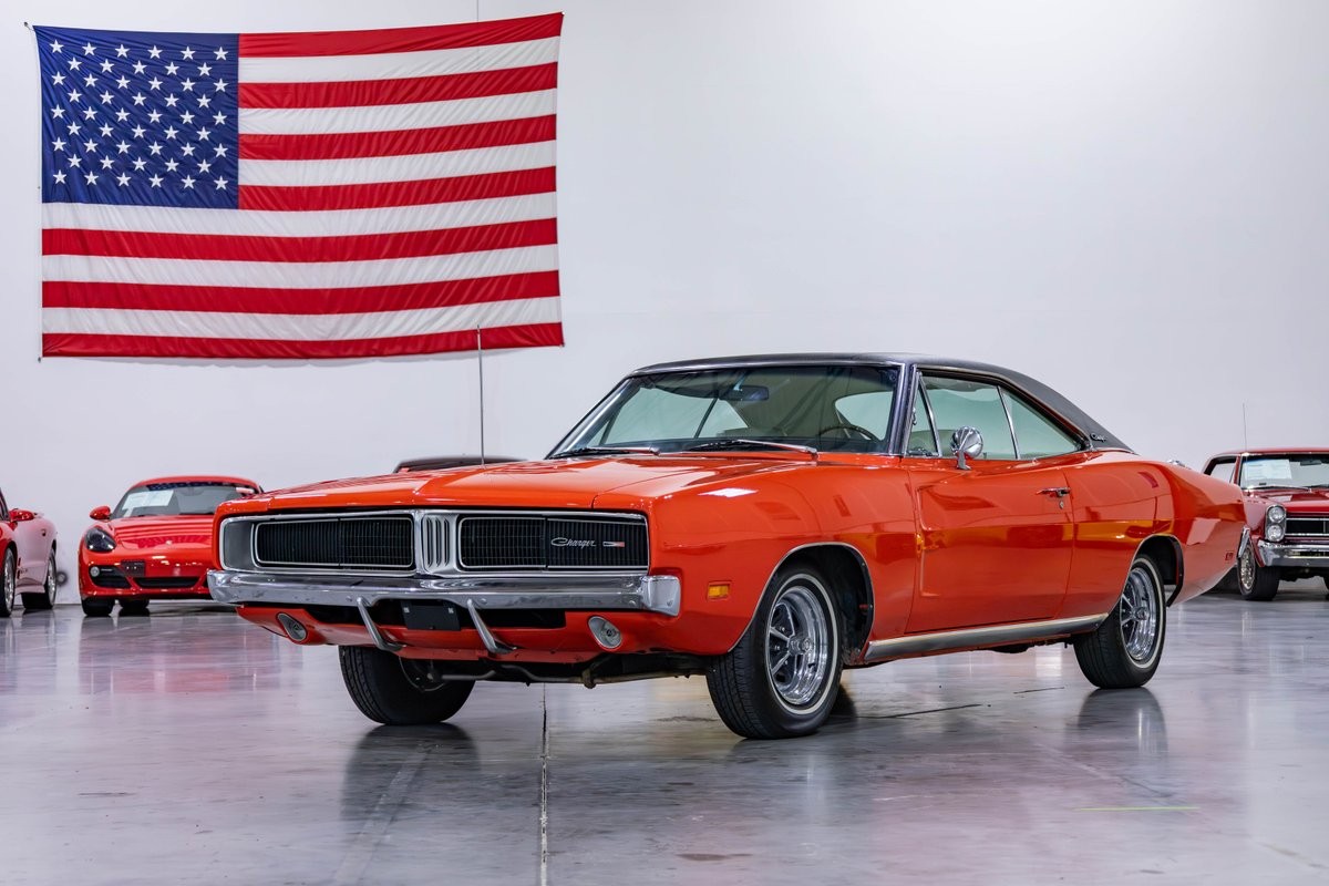 Dodge-Charger-1969-Coupe-White