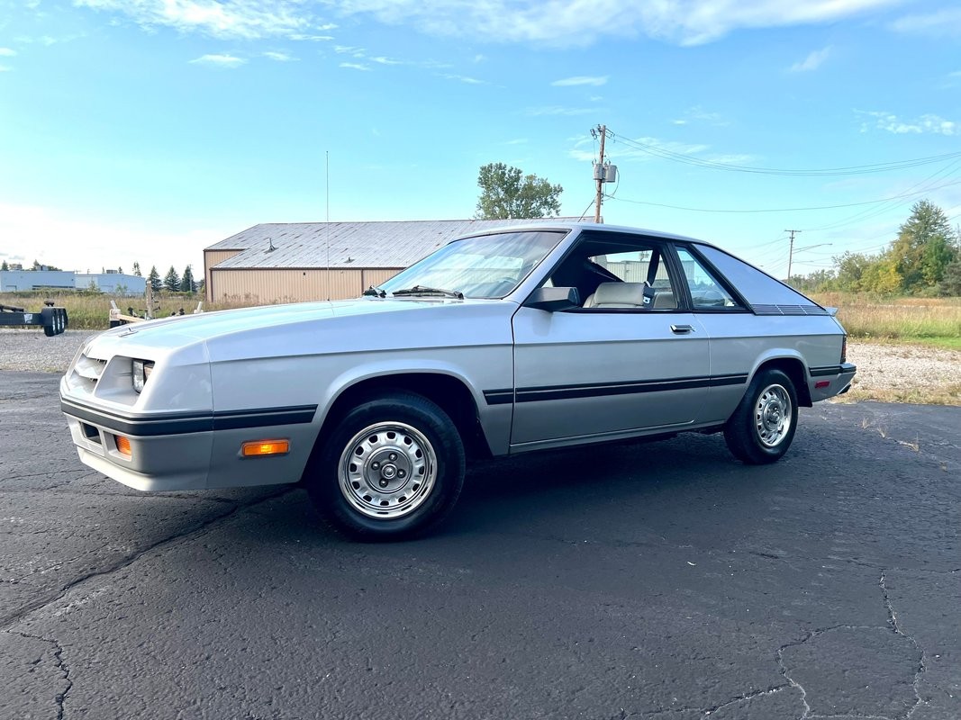 Dodge-Charger-1986-Hatchback-Gray
