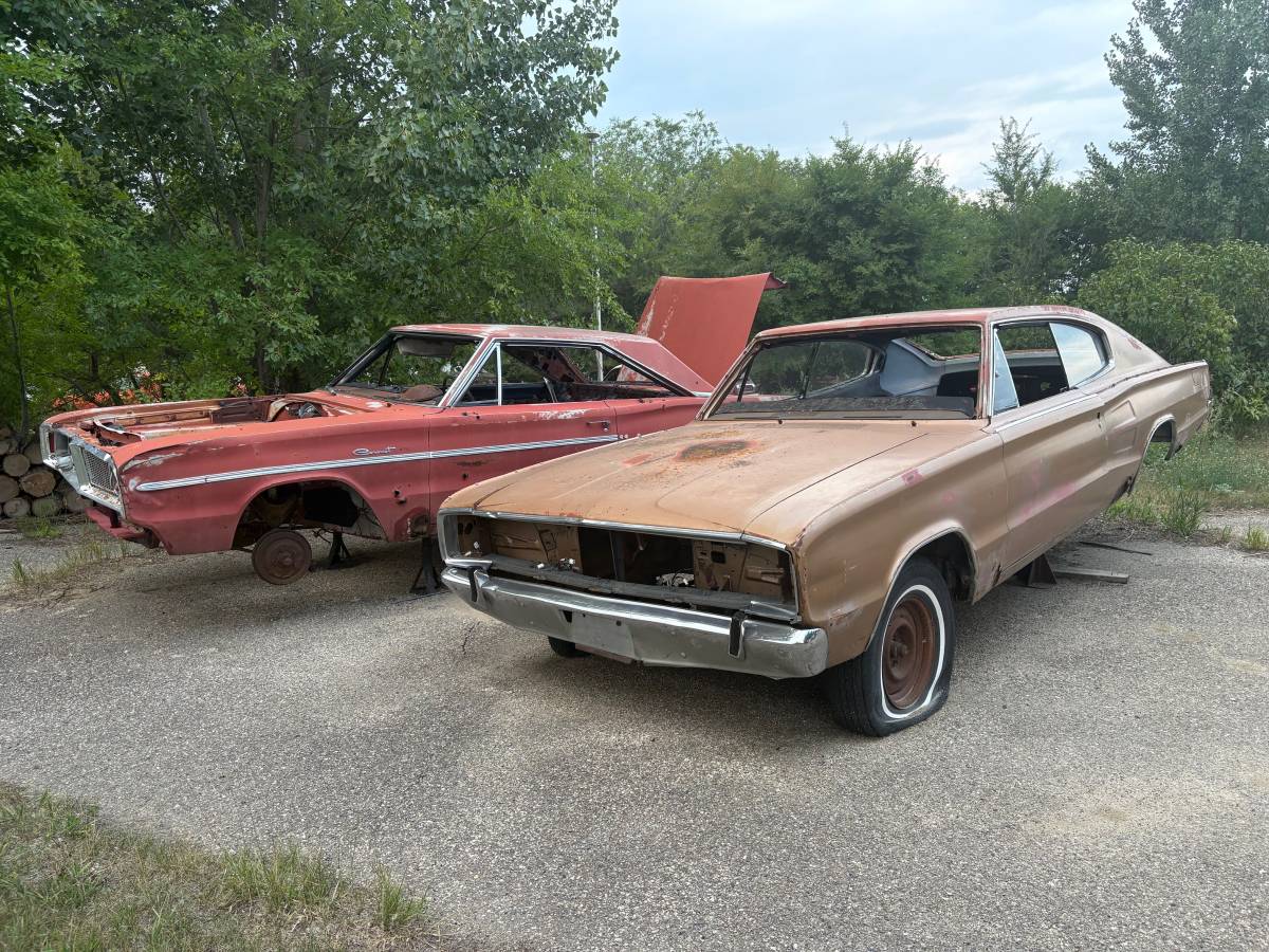 Dodge-Charger-coronets-1966