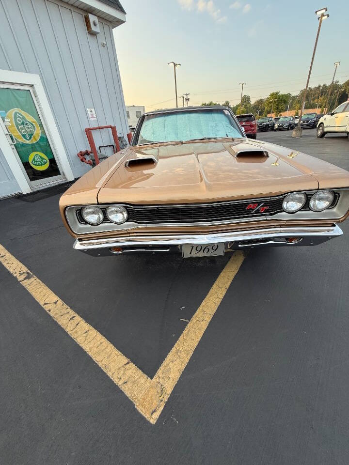 Dodge-Coronet-1969-Bronze-Metallic-Black