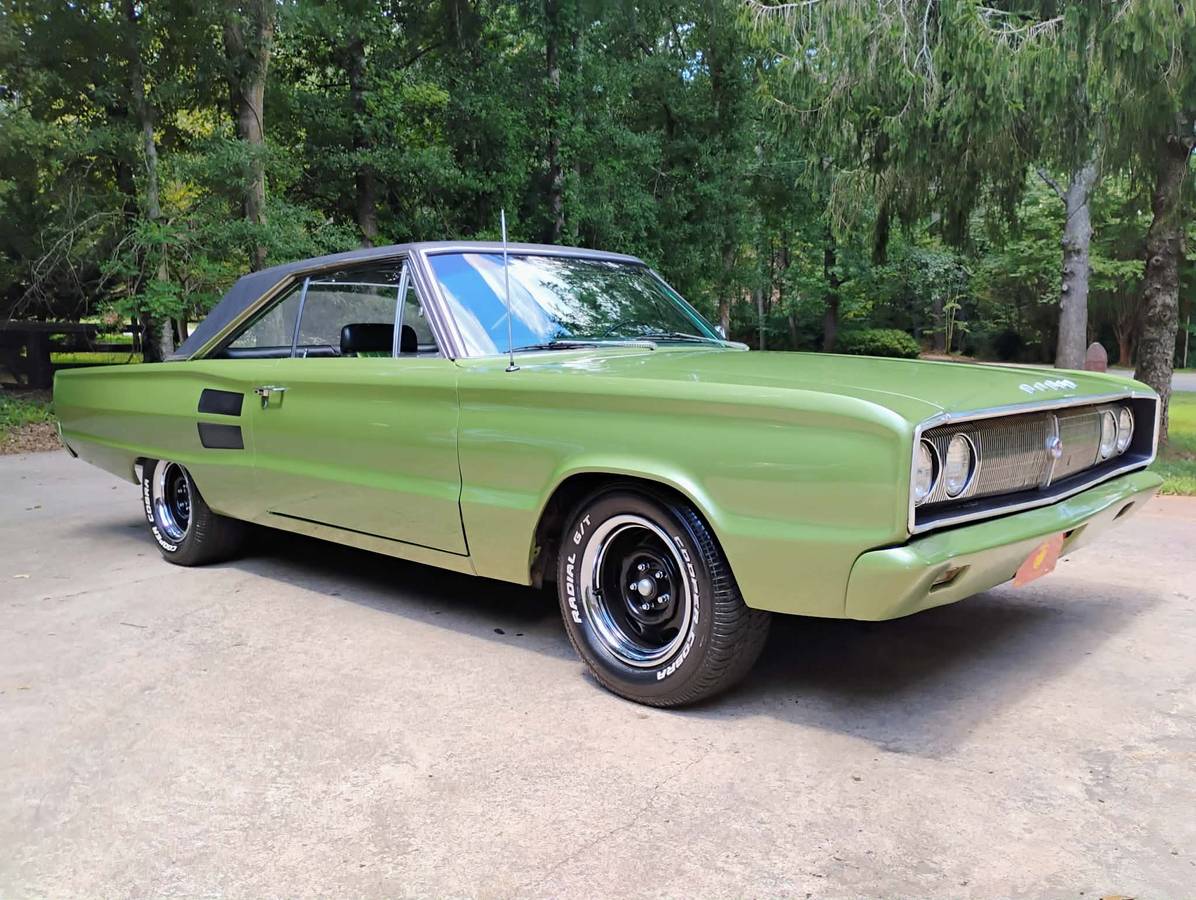 Dodge-Coronet-440-1967-green