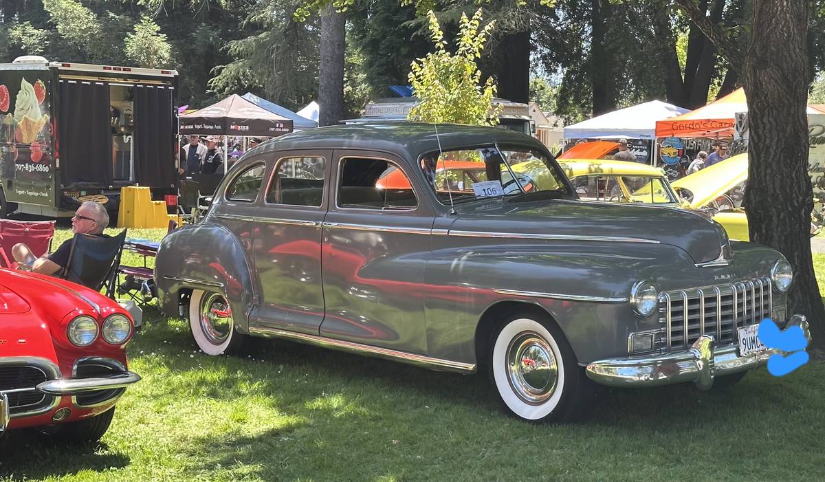 Dodge-Custom-1949-grey
