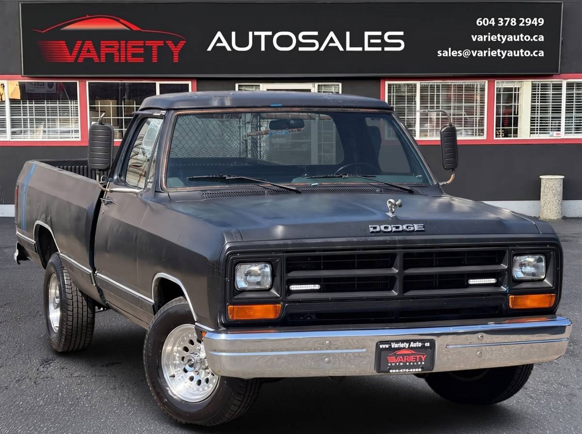Dodge-D-series-d150s-1989-black