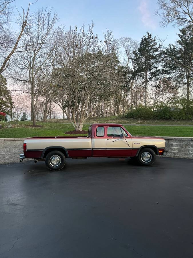 Dodge-D-series-d250-1992