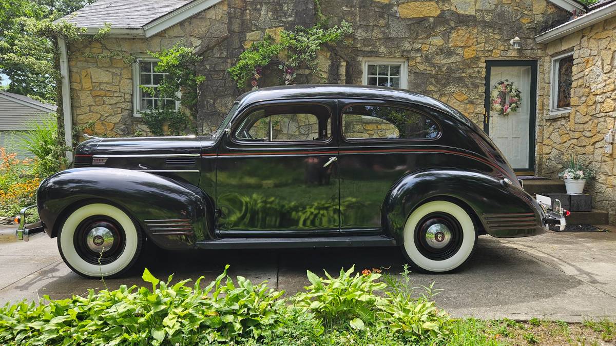 Dodge-D11-1939-black