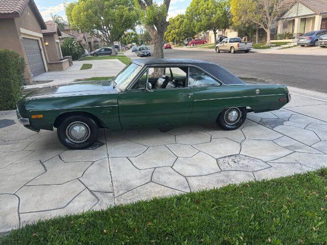 Dodge-Dart-1972 Dodge-Dart-1972