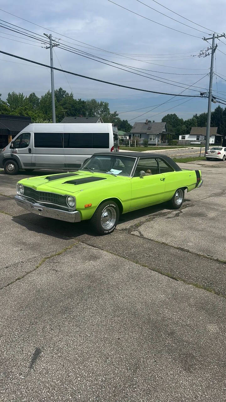 Dodge-Dart-1974-Green-Beige