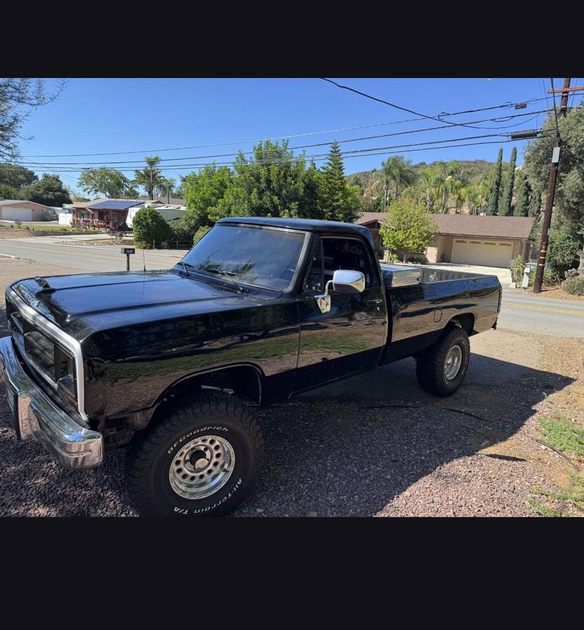 Dodge-Ram-1500-1990
