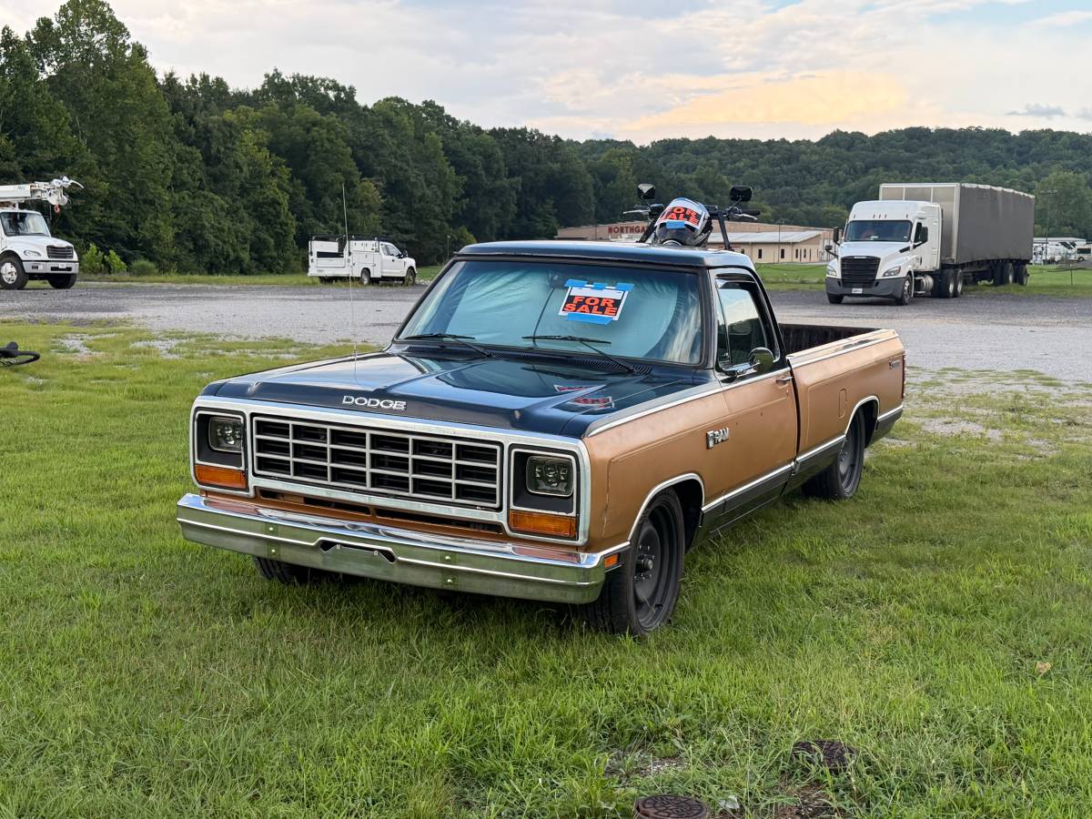 Dodge-Ram-1985