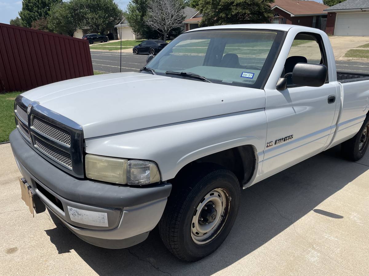 Dodge-Ram-1994-White