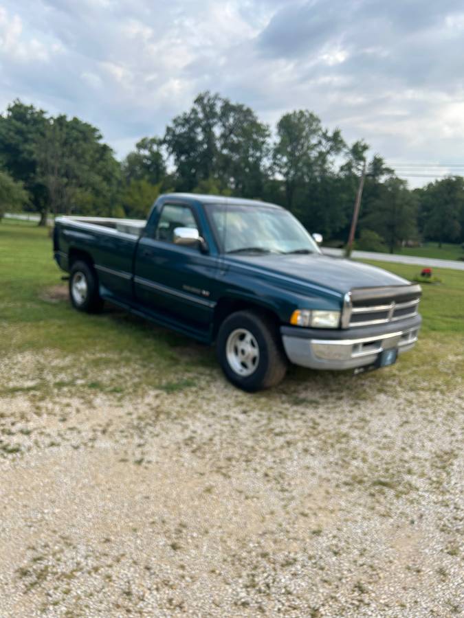 Dodge-Ram-2500-v10-1995-blue