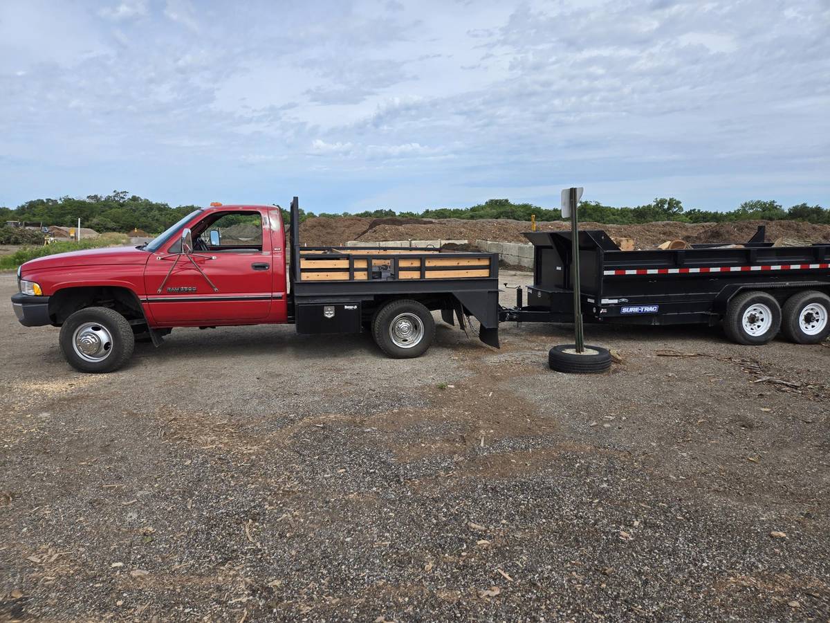 Dodge-Ram-3500-1995-red