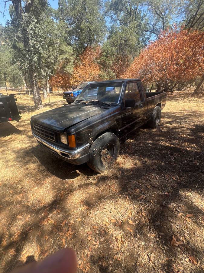 Dodge-Ram-50-1991
